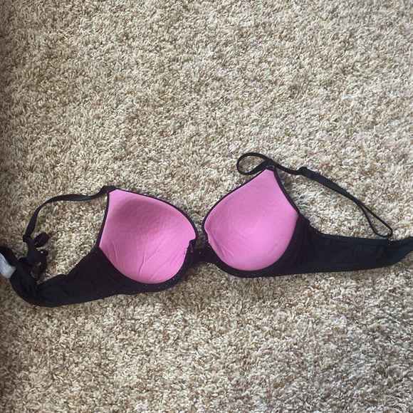 Size 34A - Picture 2 of 2